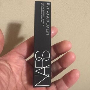 NARS Power Matte Lipstick in FREE BIRD
121 Brand New Never Used.